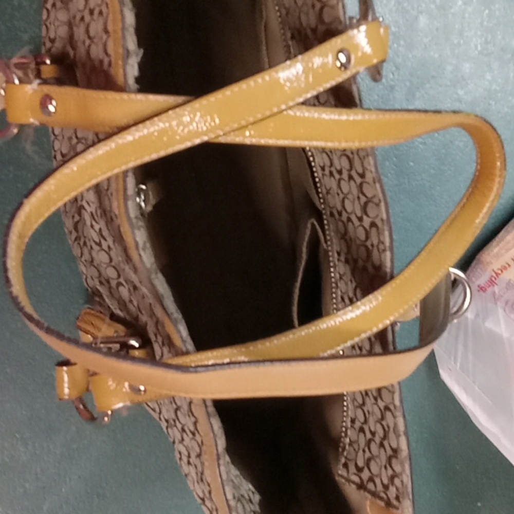 Coach purse - Picture 12 of 12